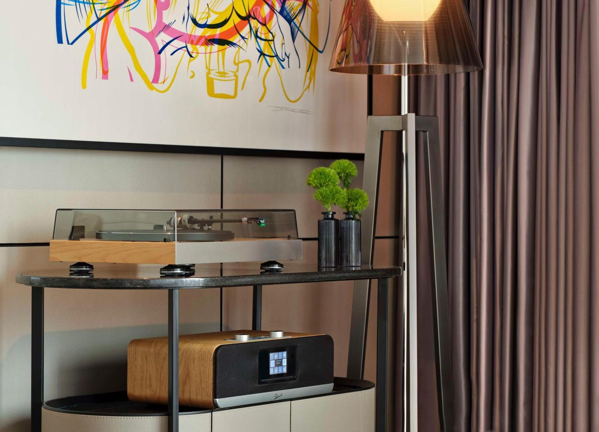 Art'Otel London Hoxton, Powered By Radisson Hotels Εξωτερικό φωτογραφία